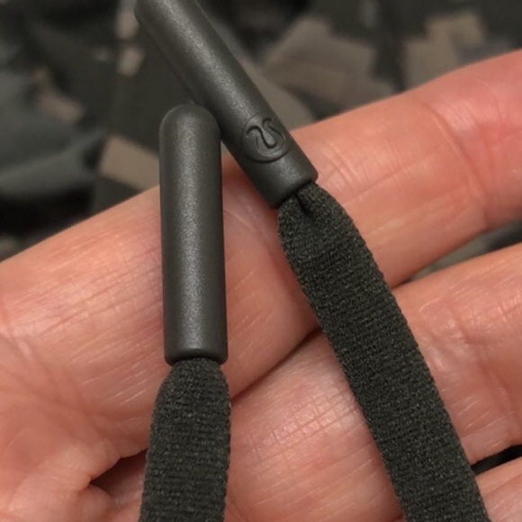 LIKE NEW! Lululemon Pace Breaker Short *Linerless 9" - Picture 11 of 13